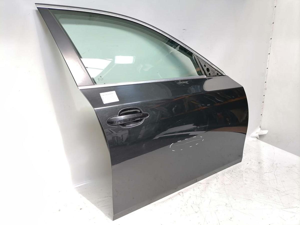 BMW 5er E60 E61 original Tür vorn rechts 475 Saphirschwarz Rohbau Bj.2004